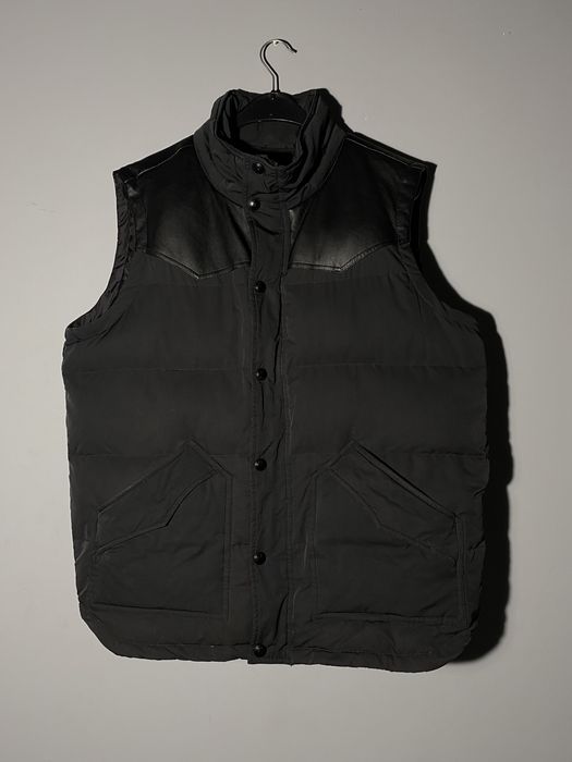 мужская жилетка colins черная натуральный пух толстая