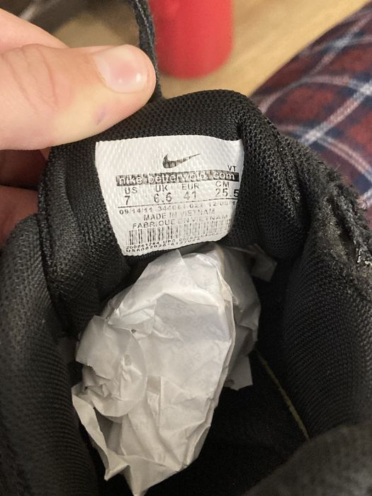 Чоловічі кросівки 41 розмір