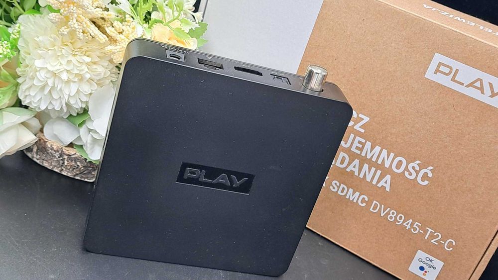 TV BOX PLAY SDMC DV8945-T2-C - Komplet Komis Redi