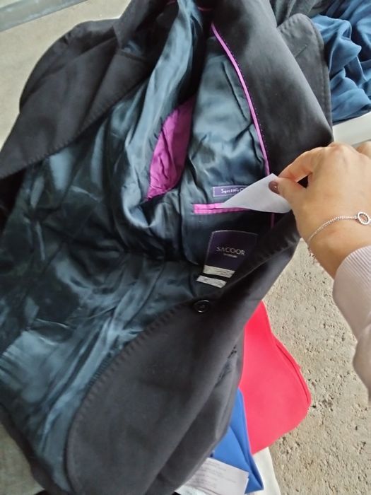 Roupa senhora em bom estado