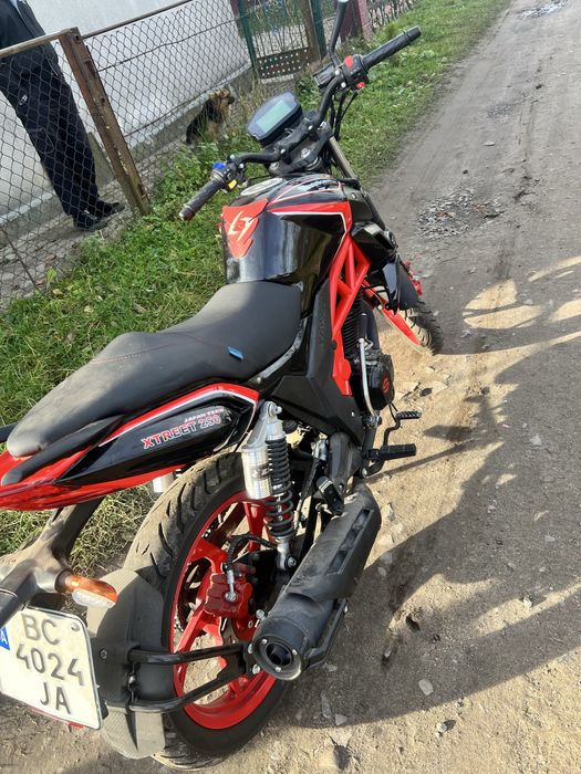 Мостанг естріт 250