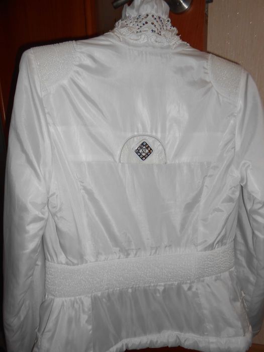 Курточка жіноча демісезонна б/в
