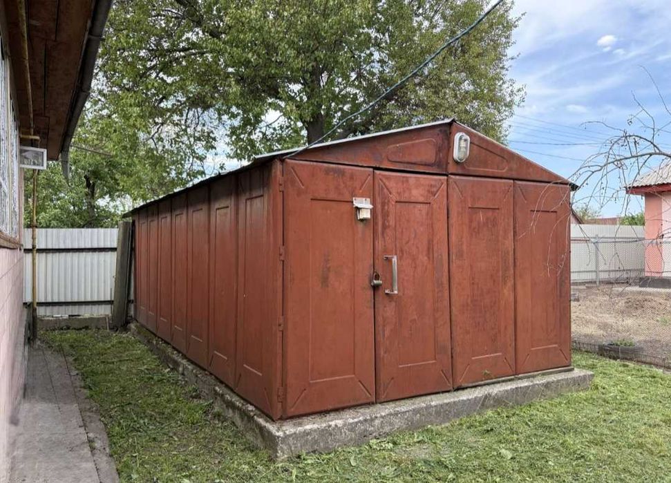 .Продаж будинку у с. Білозір'я.