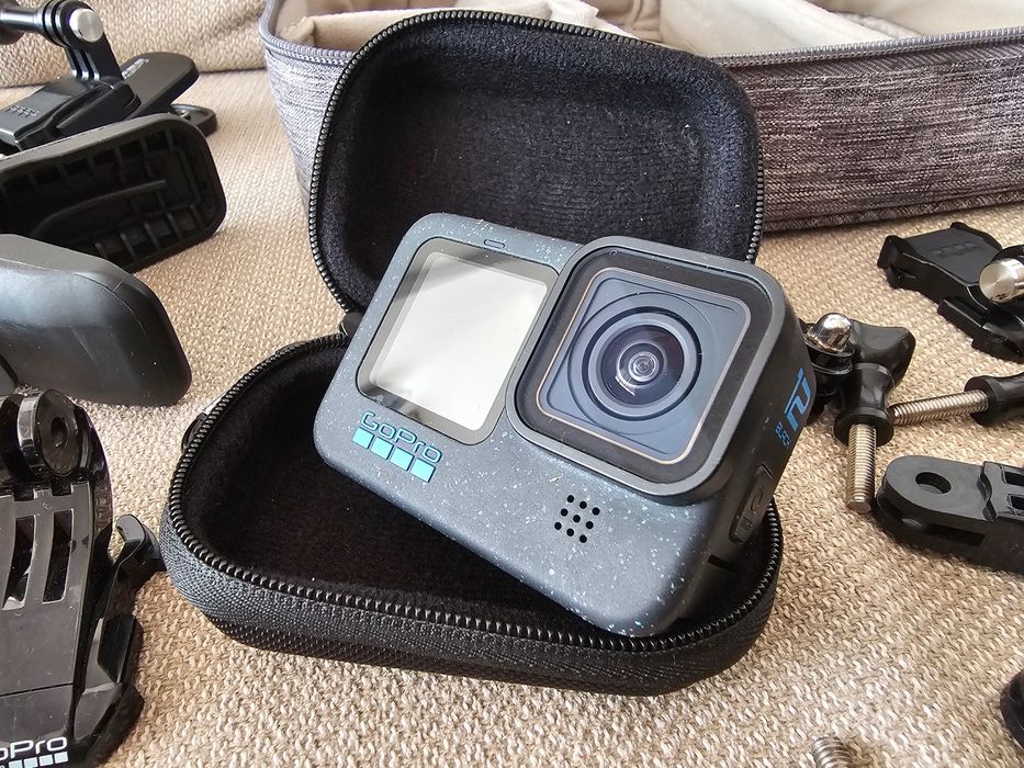 GoPro 12 Black + Acessórios