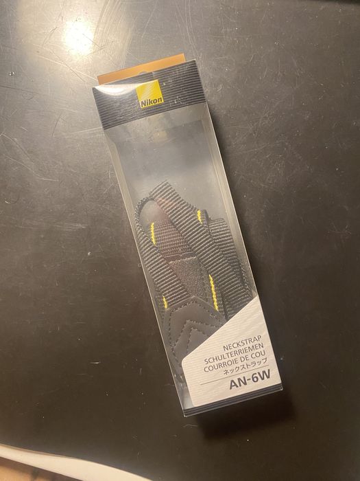 Fita Nikon AN-6W Nova