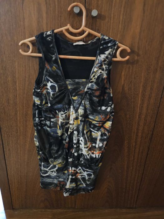 Túnica decote em bico Grupo Escada