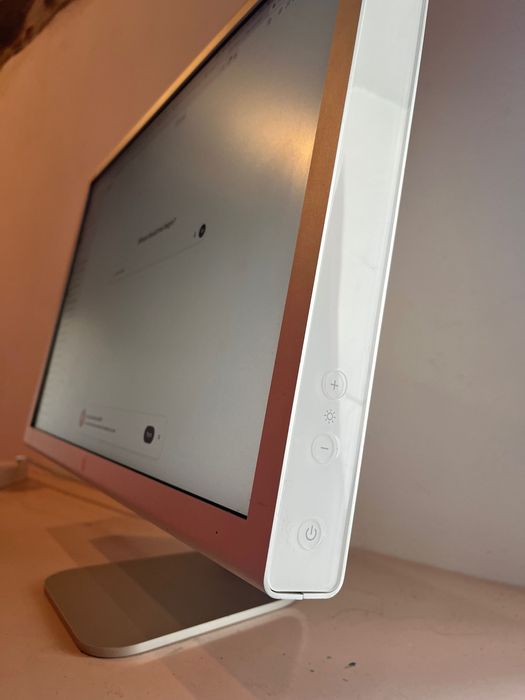 Cinema HD Display Monitor