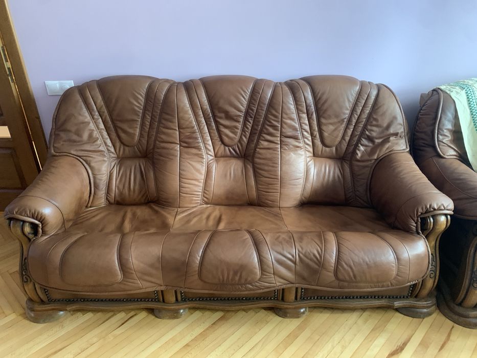 Шкіряний диван і крісло