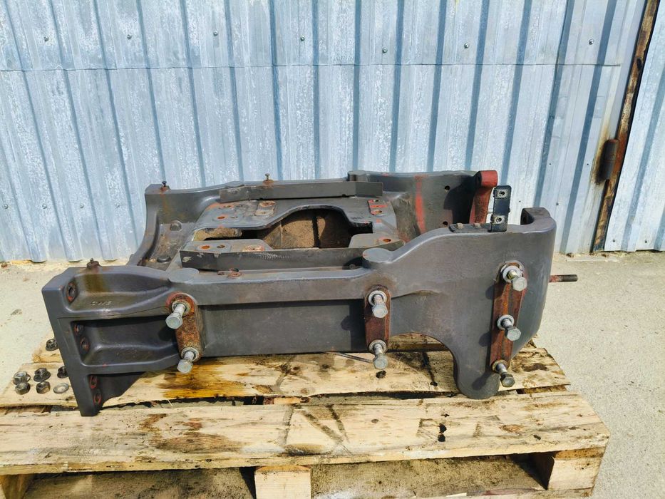 Claas Axion 840 C-Matic 13r A09 Most Wózek osi przedniej