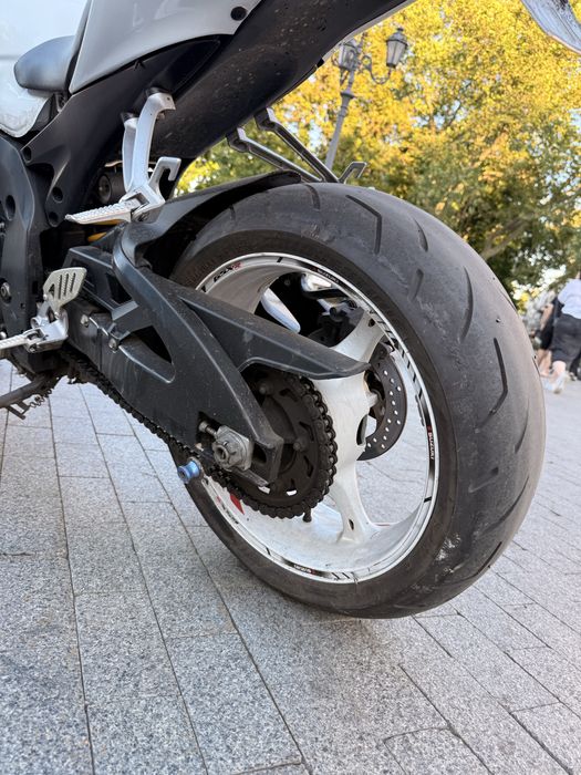 Suzuki GSX-R600 k6