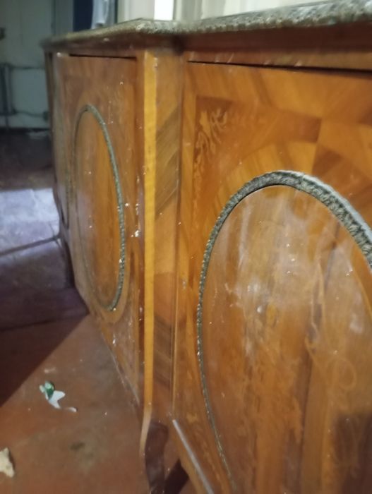 Продам старінну мебель