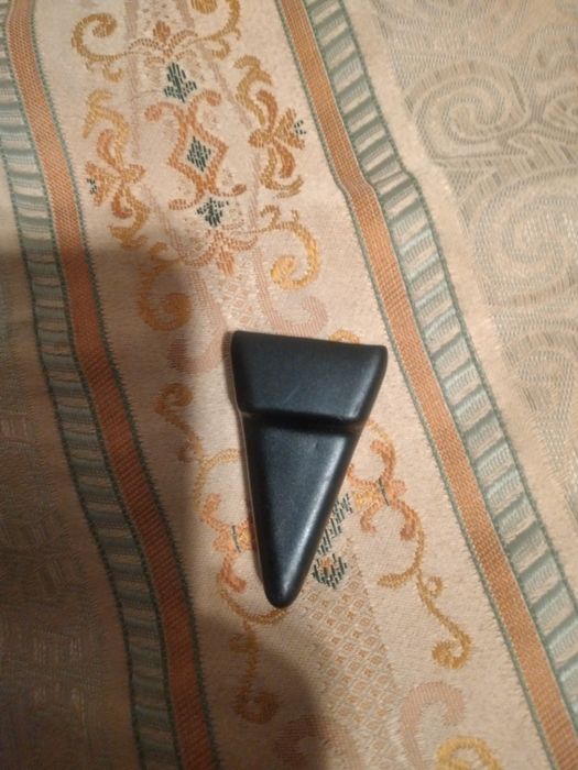 Vendo este pecinha de borracha para mobilia!!! Único!!! Não tenho mais