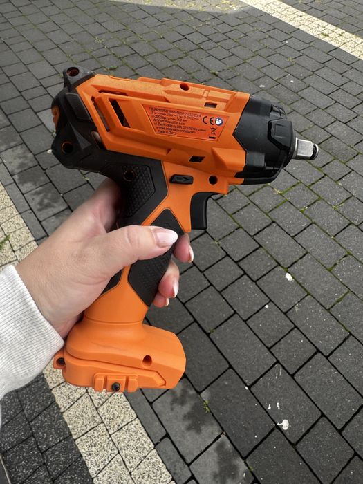 Akumulatorowy klucz udarowy Niteo 20 V Max 20V