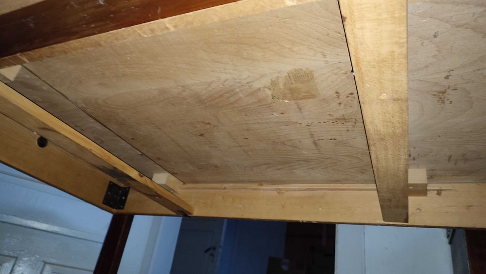 Розкладний стіл трансформер