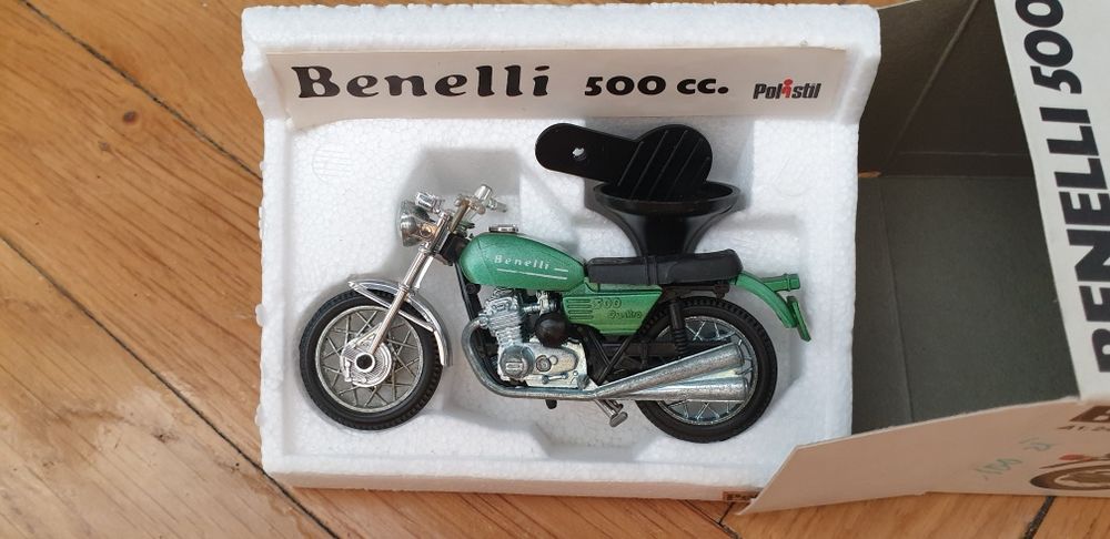 Politoys Polistil Benelli 500 Quattro z pudełkiem 1:24