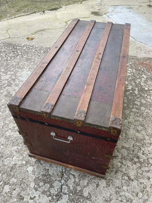 Arca Rústica Antiga