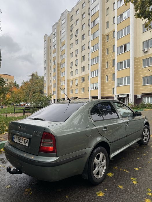 Шкода 2.0 газ/бензин 2002