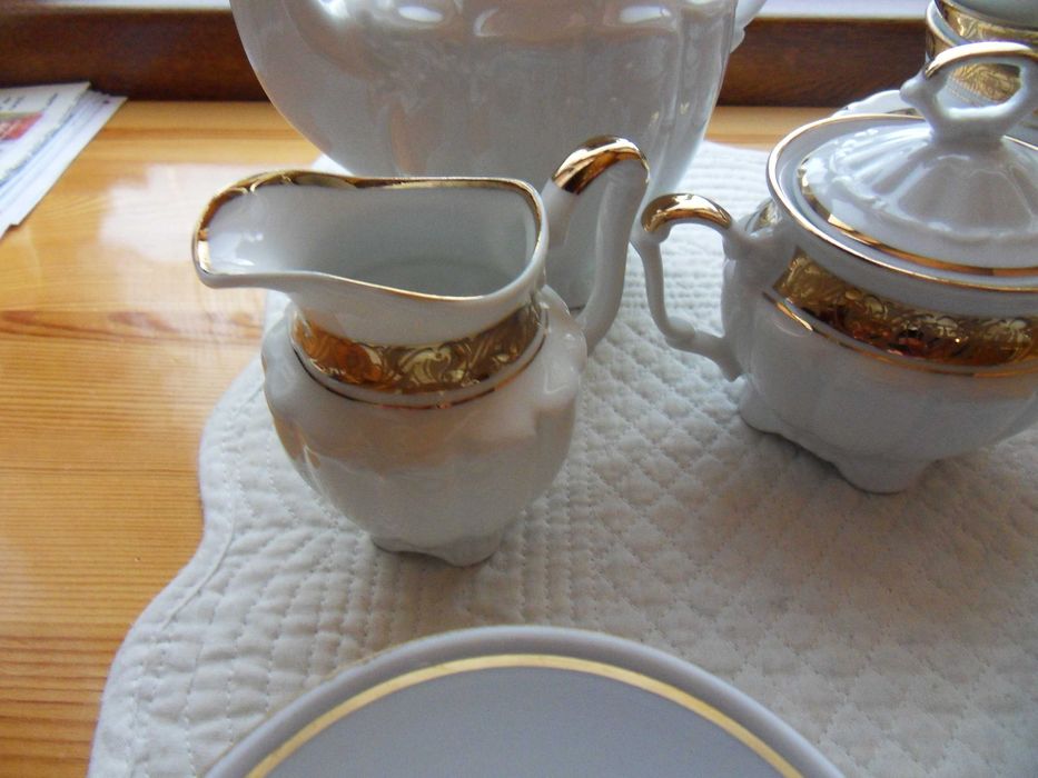 piękny komplet kawowy porcelana