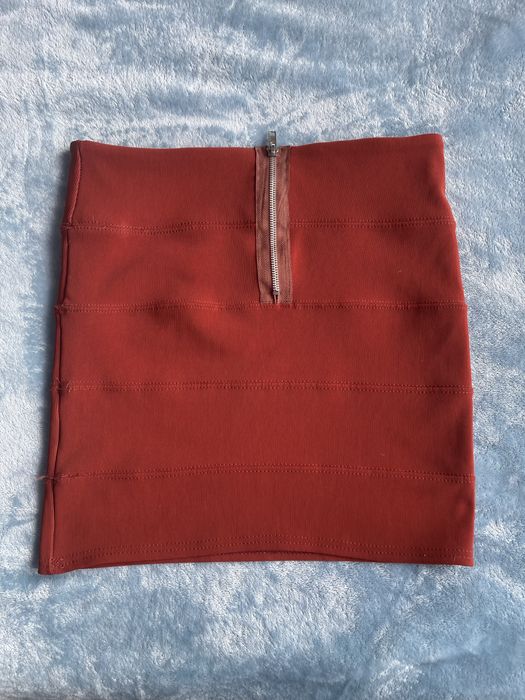 Spódniczka mini bordowa 36