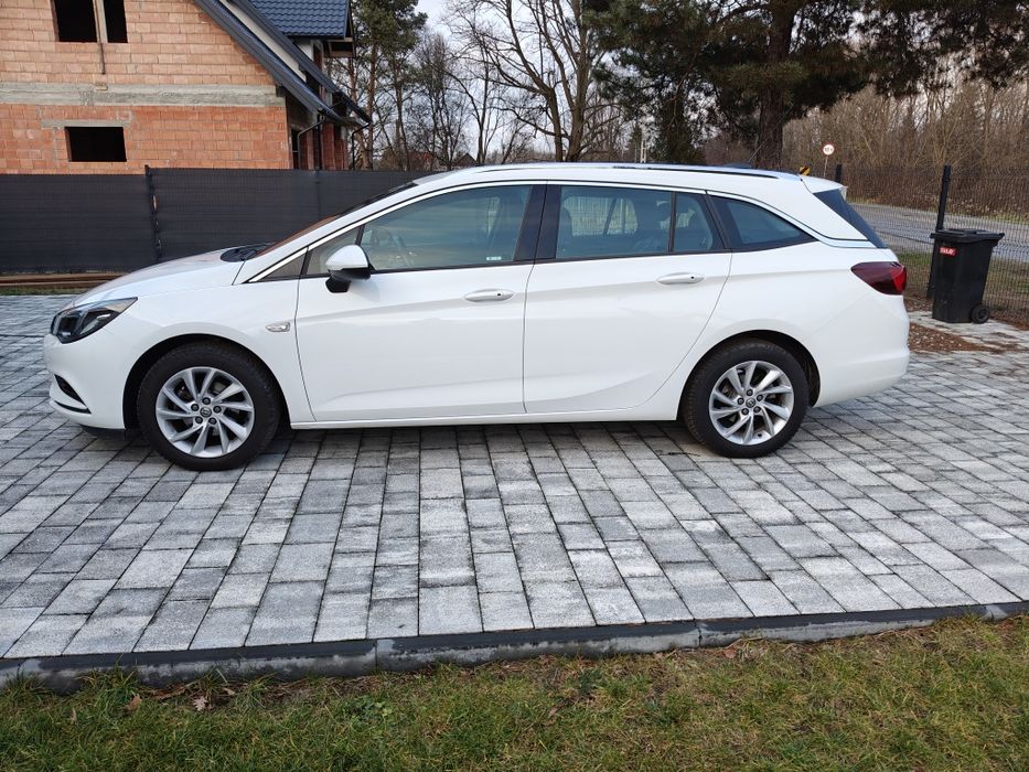 Opel Astra 1.4 Turbo 125KM