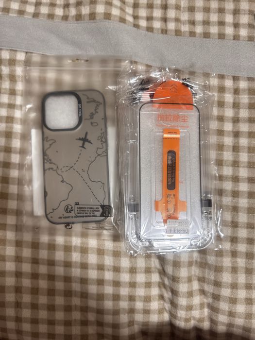 Чохол і захисне скло на айфон 16 про