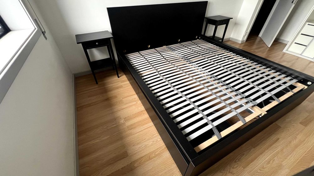 Cama Malm 180x200 + 2 Mesas Cabeceira Hemnes