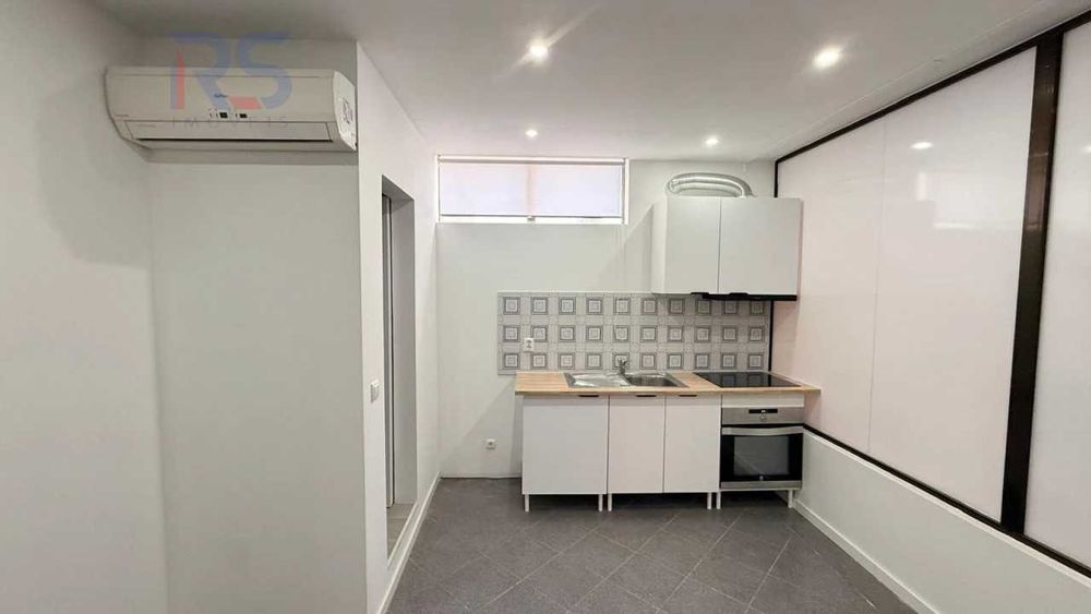 Venda de Loja Convertida em Habitação Santo Tirso Ótimo investimento