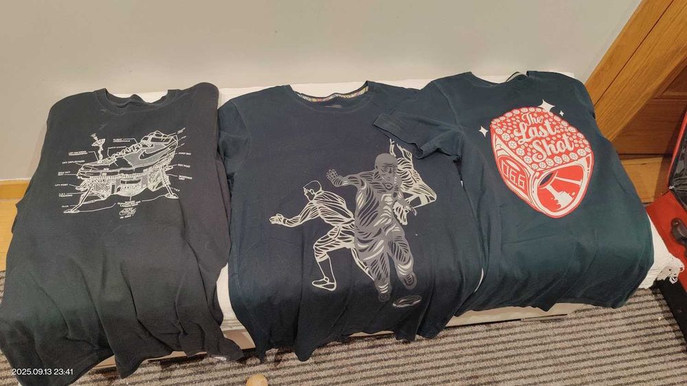 T-Shirts NIKE, outras peças