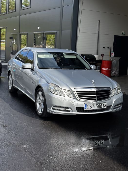 Mercedes w 212 Avangarde