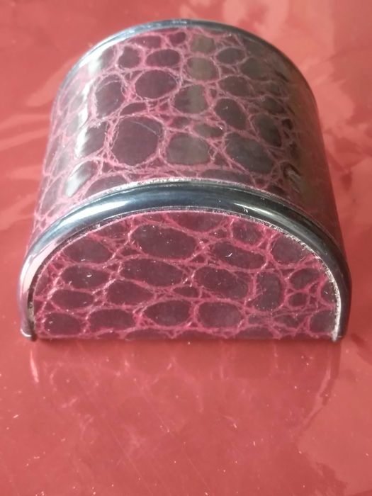 Caixa para anel muito antiga