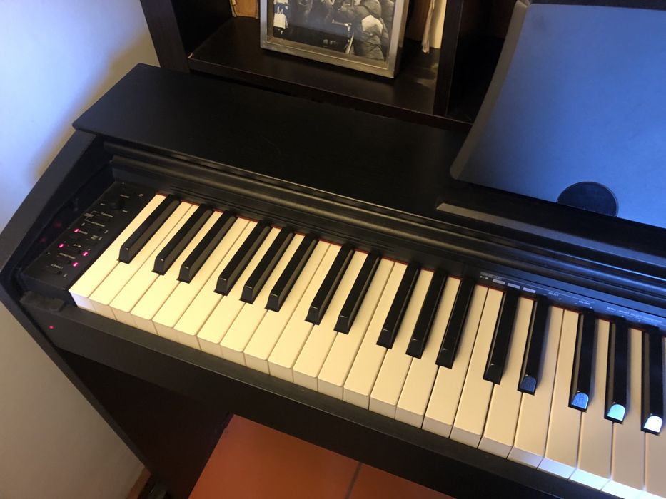 Casio PX-770 BK Privia - Piano digital - muito pouco uso, em excelente condições.