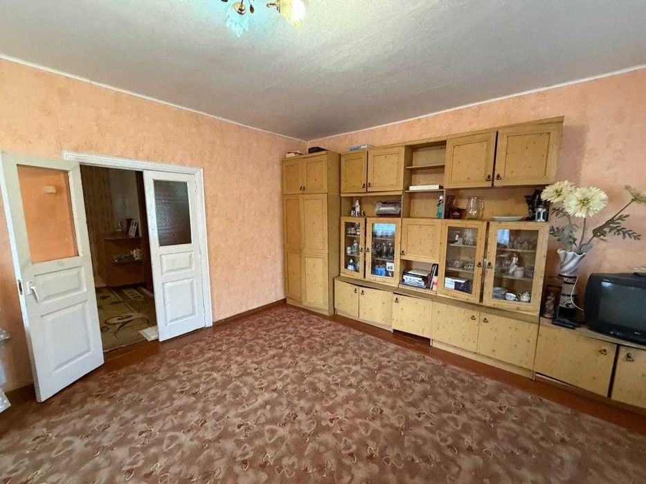Затишний будинок та 33 сотки землі в межах міста