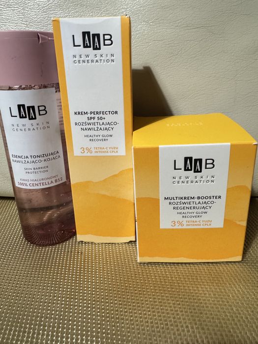 AA Laab rozświetlający do pielegnacji twarzy