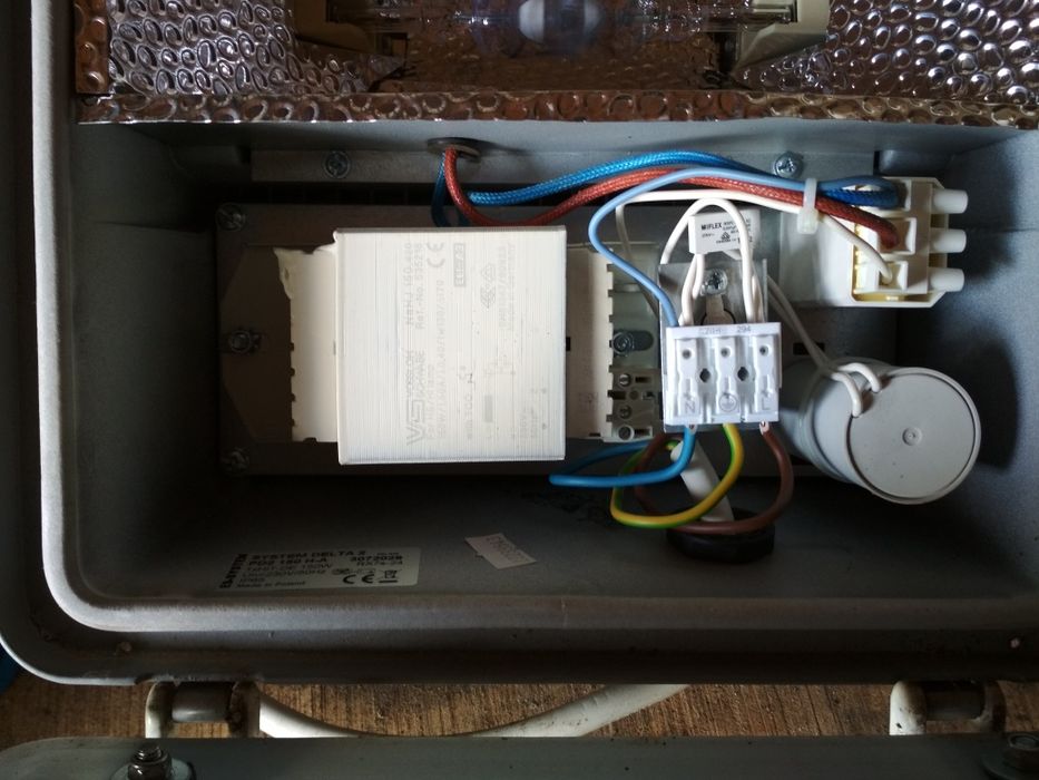 Продам   фонари   освещения