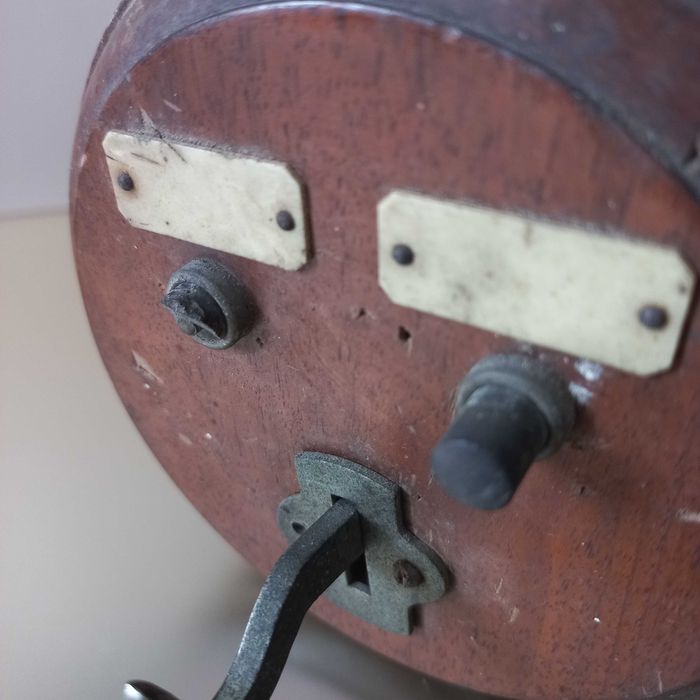 Suporte muito antigo para telefone
