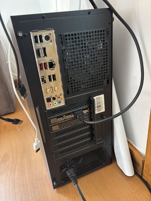 Computador gaming + monitor 144hz Asus