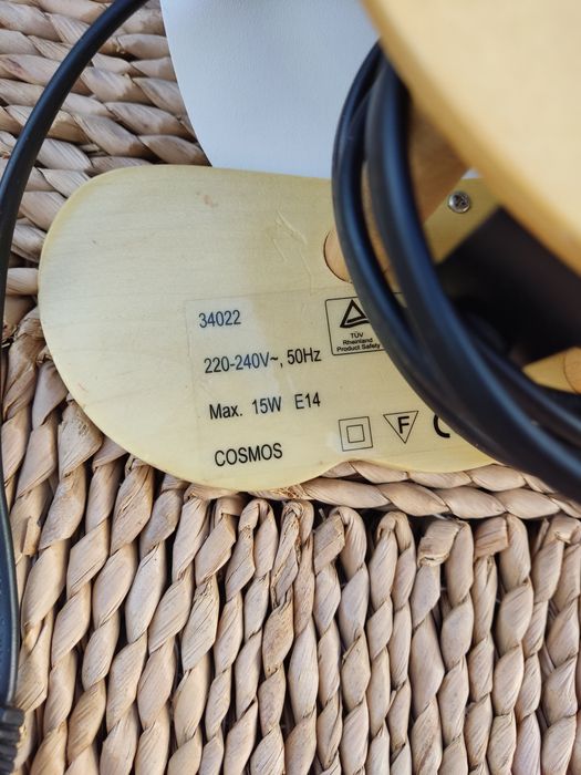 2 Candeeiros infantis em madeira por 8€
