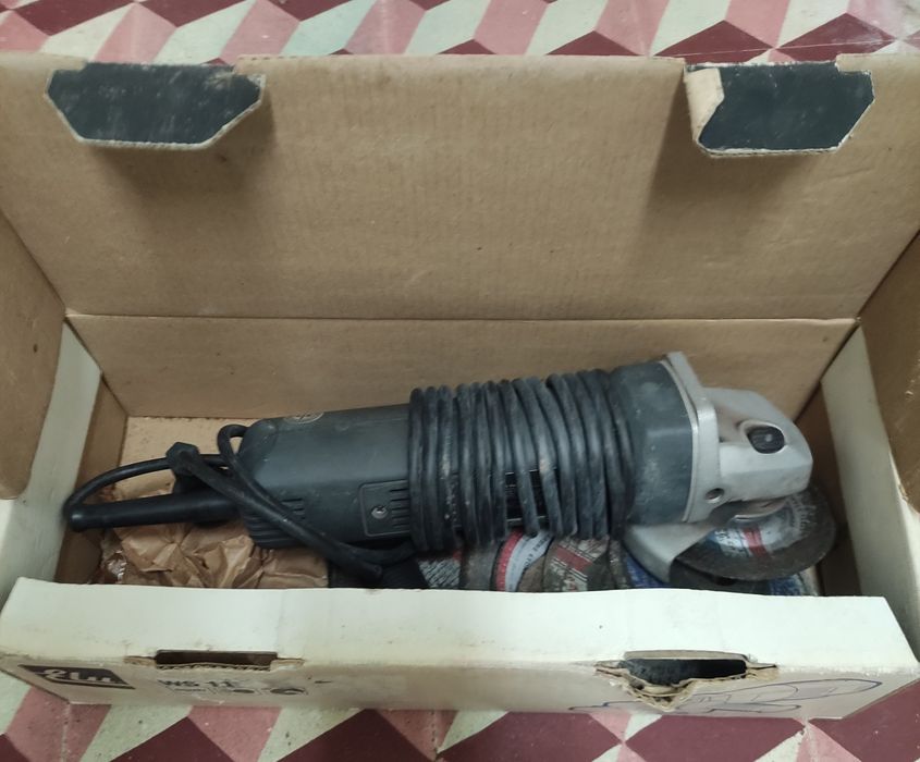Rebarbadora de 680W