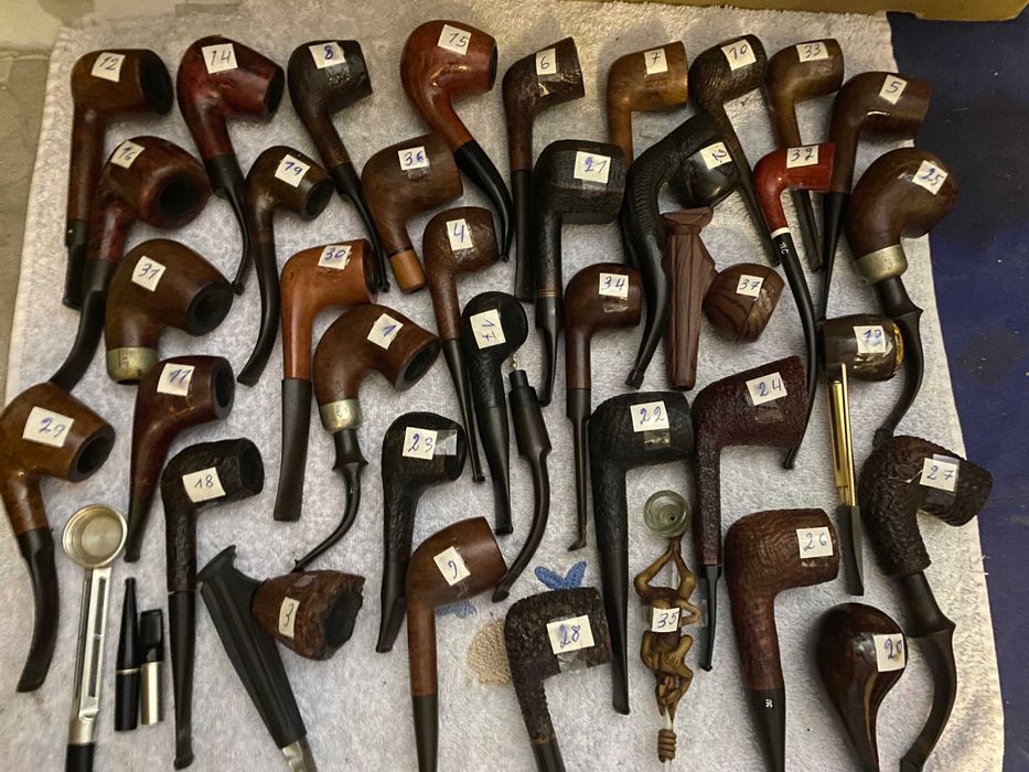 Colecçao de 32 cachimbos