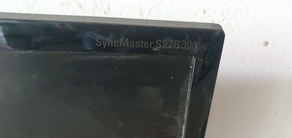 Monitor samsung 22 cale