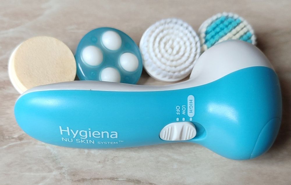 Массажёр для лица с насадками