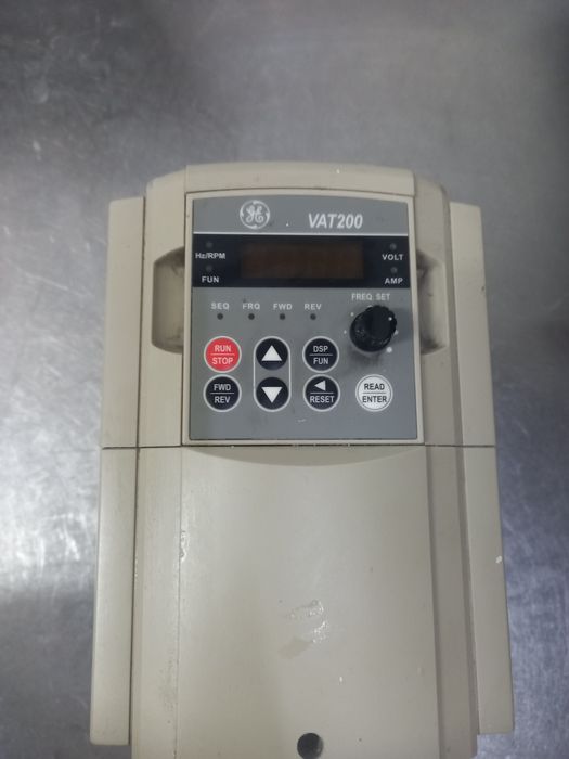 GE VAT200 Inversor de frequência