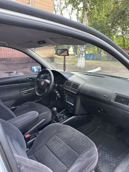 Продам Volkswagen Golf 4 1.4 16.v