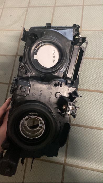 Lampa prawa i lewa BM146-A301R i BM146-A301L  - stan bardzo dobry | Taiwan