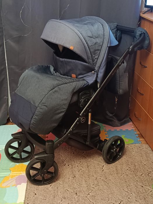 Продам дитячу коляску