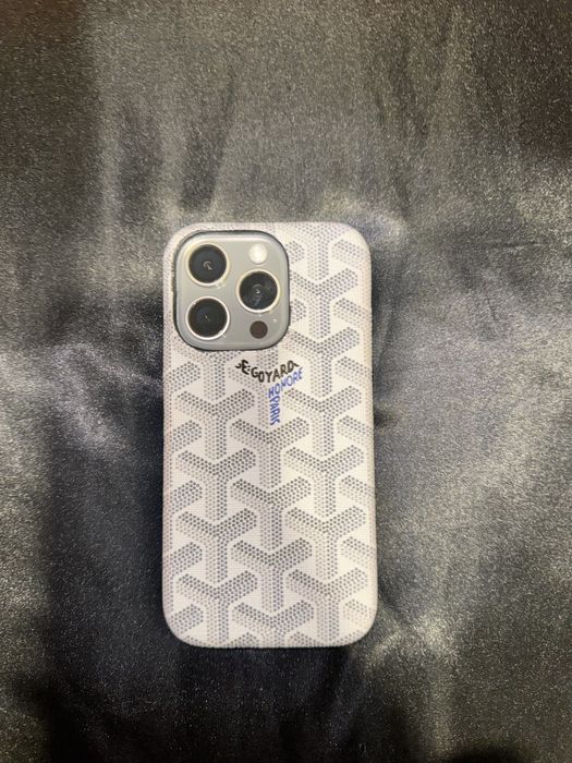 Capa Iphone 15 Pro Goyard