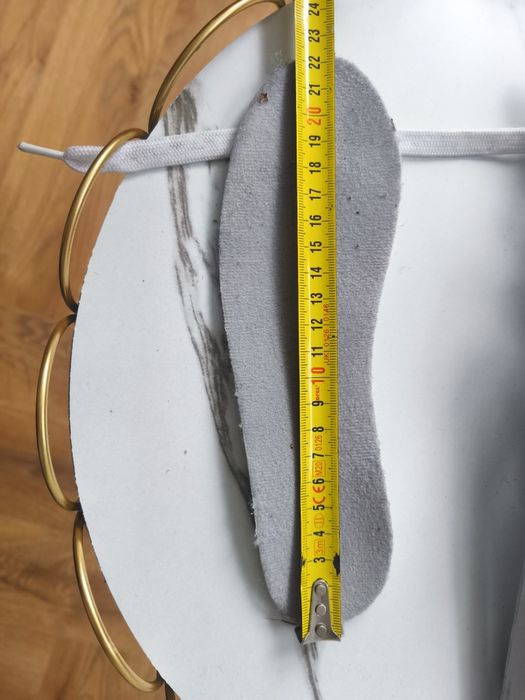 Łyżwy białe figurowe baletki Broyx rozm 35 dł. 22 cm stopa