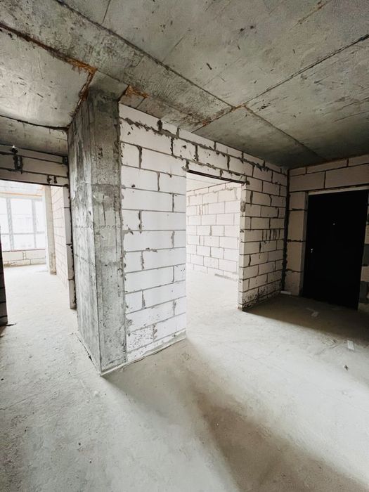 Центр! Видова 3 кімнатна квартира в новобудові  біля Любави