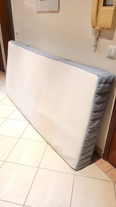 Colchão IKEA solteiro