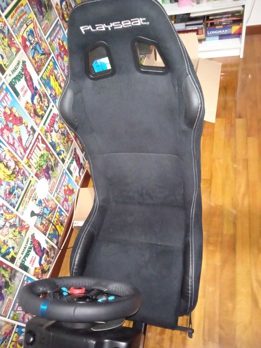 Playseat Evo Alcântara + Logitech G29